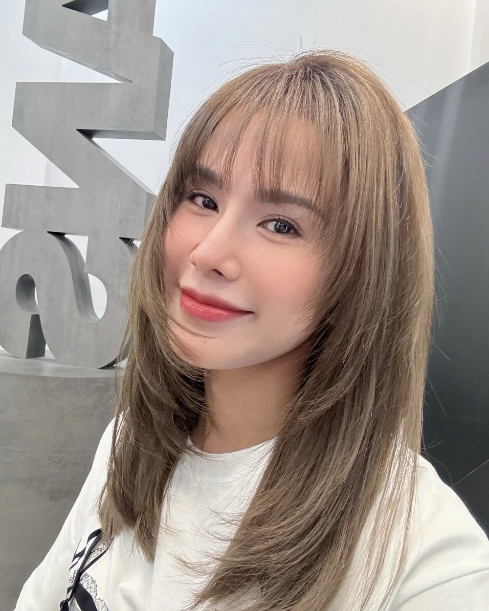 Thân hình chuẩn trong khung hình “chiều cao Diệp Lâm Anh”