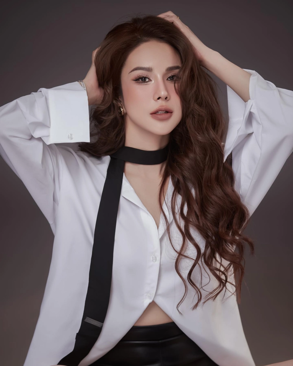 Hình ảnh tự nhiên thể hiện khi Diệp Lâm Anh chưa phẫu thuật