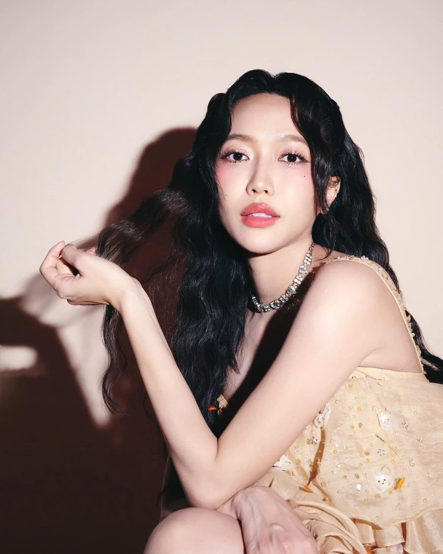 Ảnh trẻ trung khiến dân mạng thắc mắc Diệu Nhi mấy tuổi