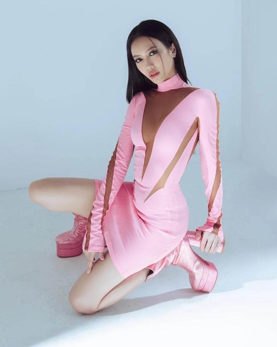 Góc ảnh cuốn hút khiến người mới hỏi Diệu Nhi là ai