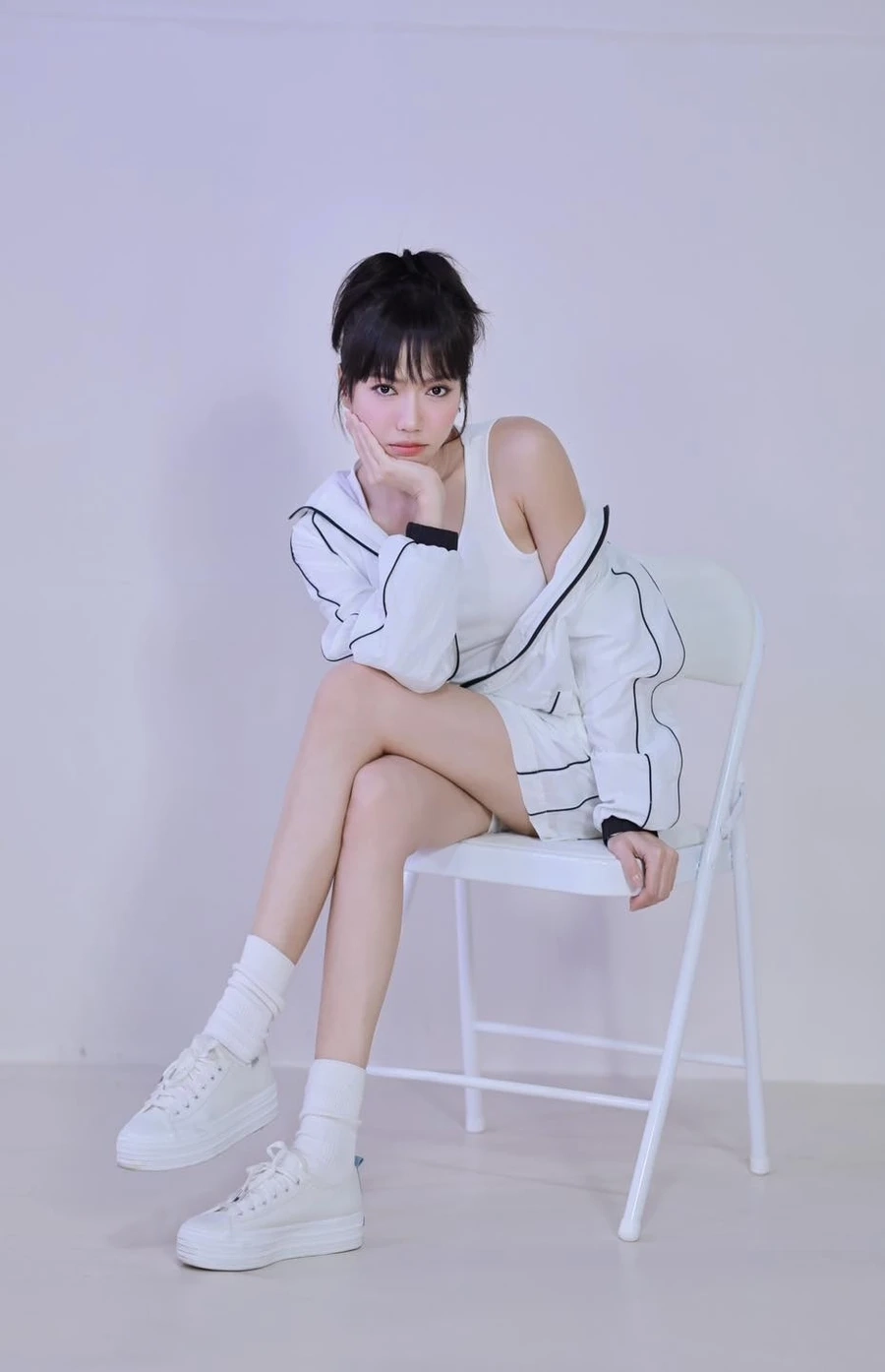 Hình ảnh hậu trường của phim Diệu Nhi đóng gây chú ý