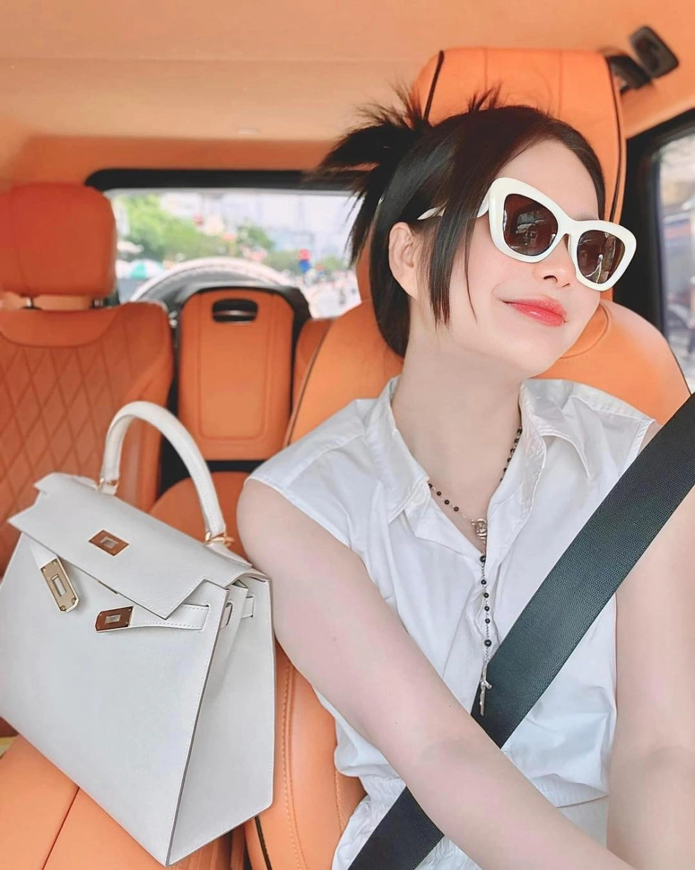 Căn nhà triệu đô khiến ai cũng hỏi Đoàn Di Băng làm gì mà giàu