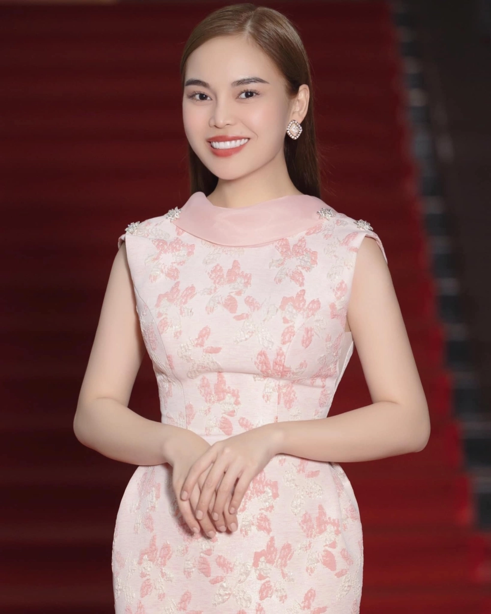 Hình ảnh mạnh mẽ tái khẳng định bản thân của Giang Hồng Ngọc tái sinh