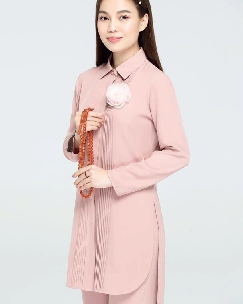 Ảnh lắng đọng và thánh thiện từ Giang Hồng Ngọc bài thánh ca buồn