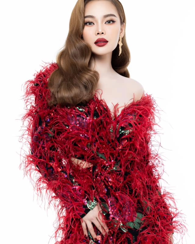 Tổng hợp hình ảnh từ các bài hát trong Giang Hồng Ngọc