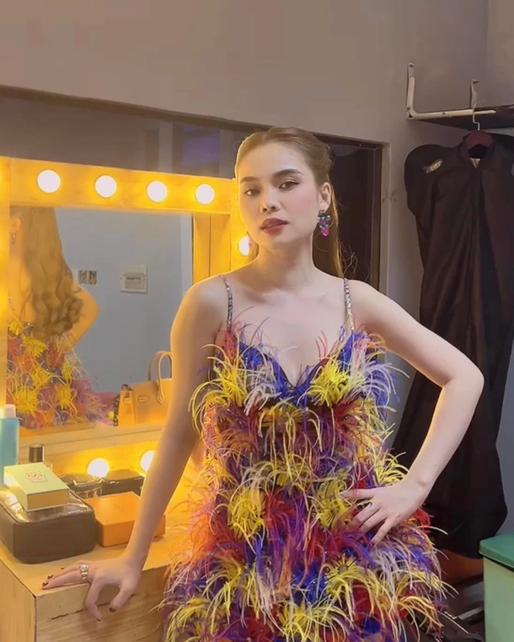 Tạo hình lặng lẽ trong bản nhạc Giang Hồng Ngọc thu sầu