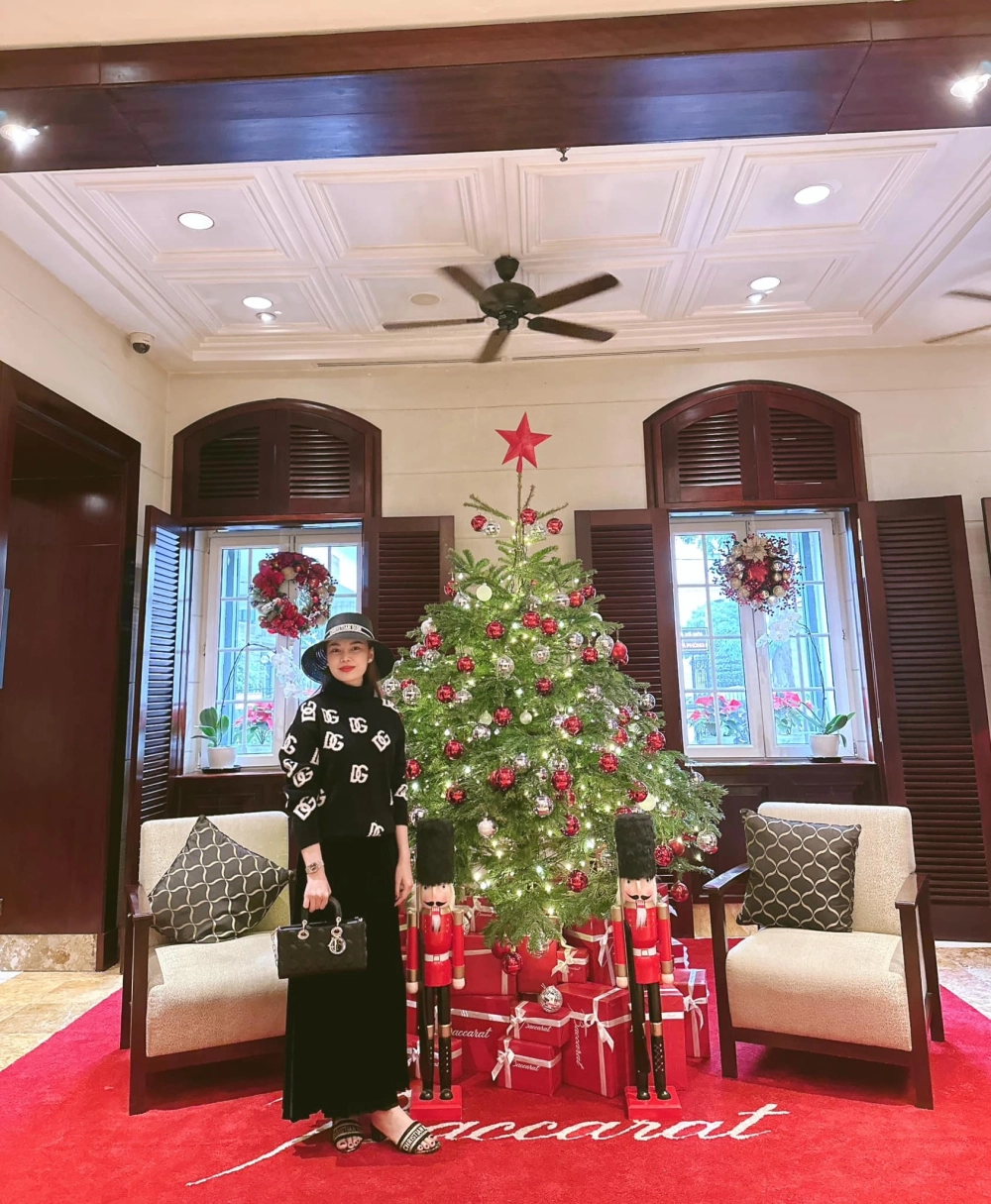 Visual buồn ngọt ngào từ Giang Hồng Ngọc phải quên anh thôi