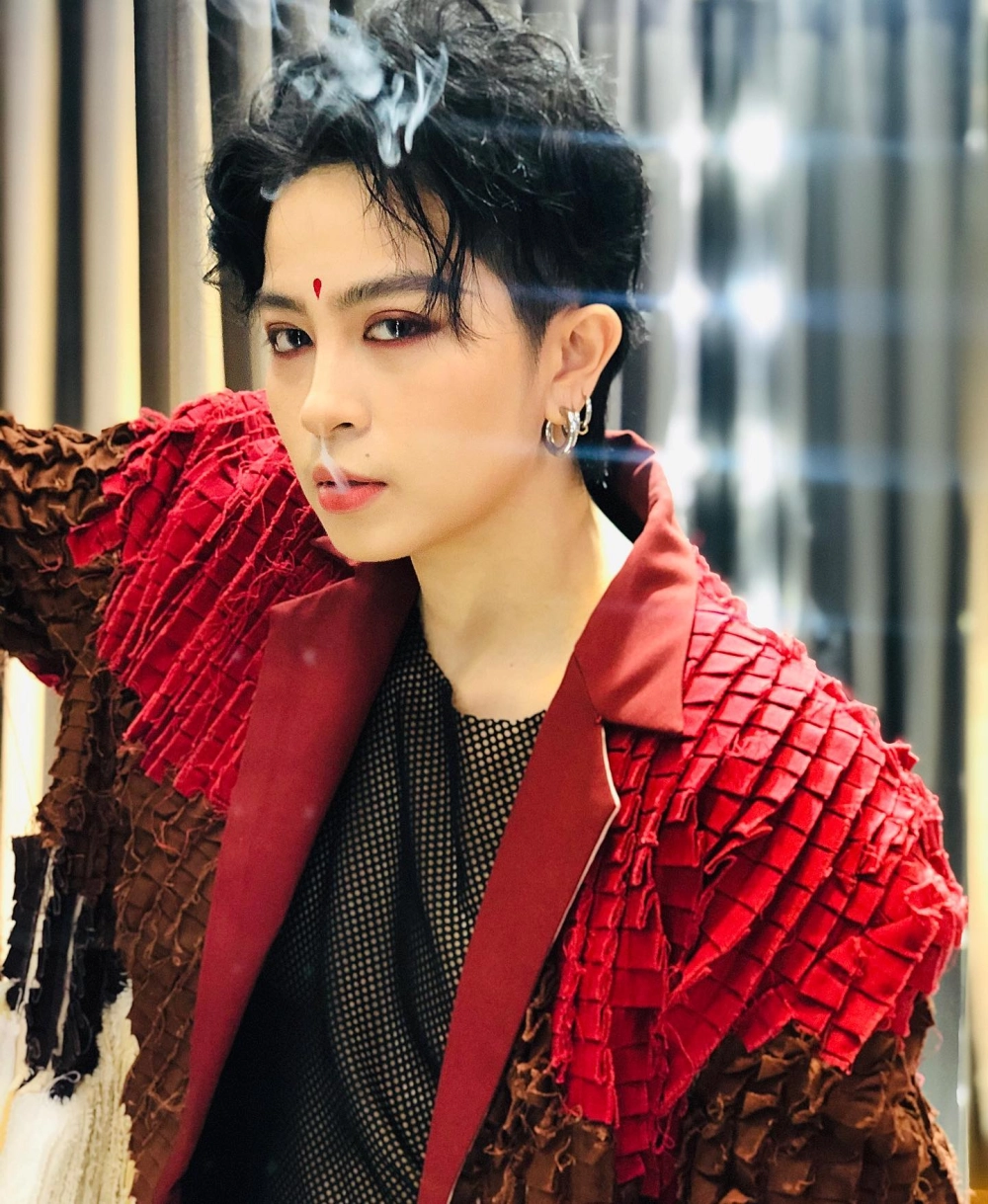 Tóc ngắn và sành điệu từ kiểu tóc của Gil Lê