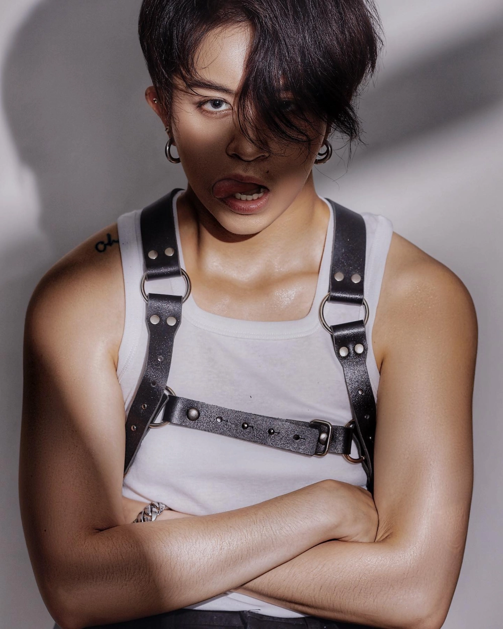 Visual tươi trẻ làm ai cũng thắc mắc Gil Lê bao nhiêu tuổi