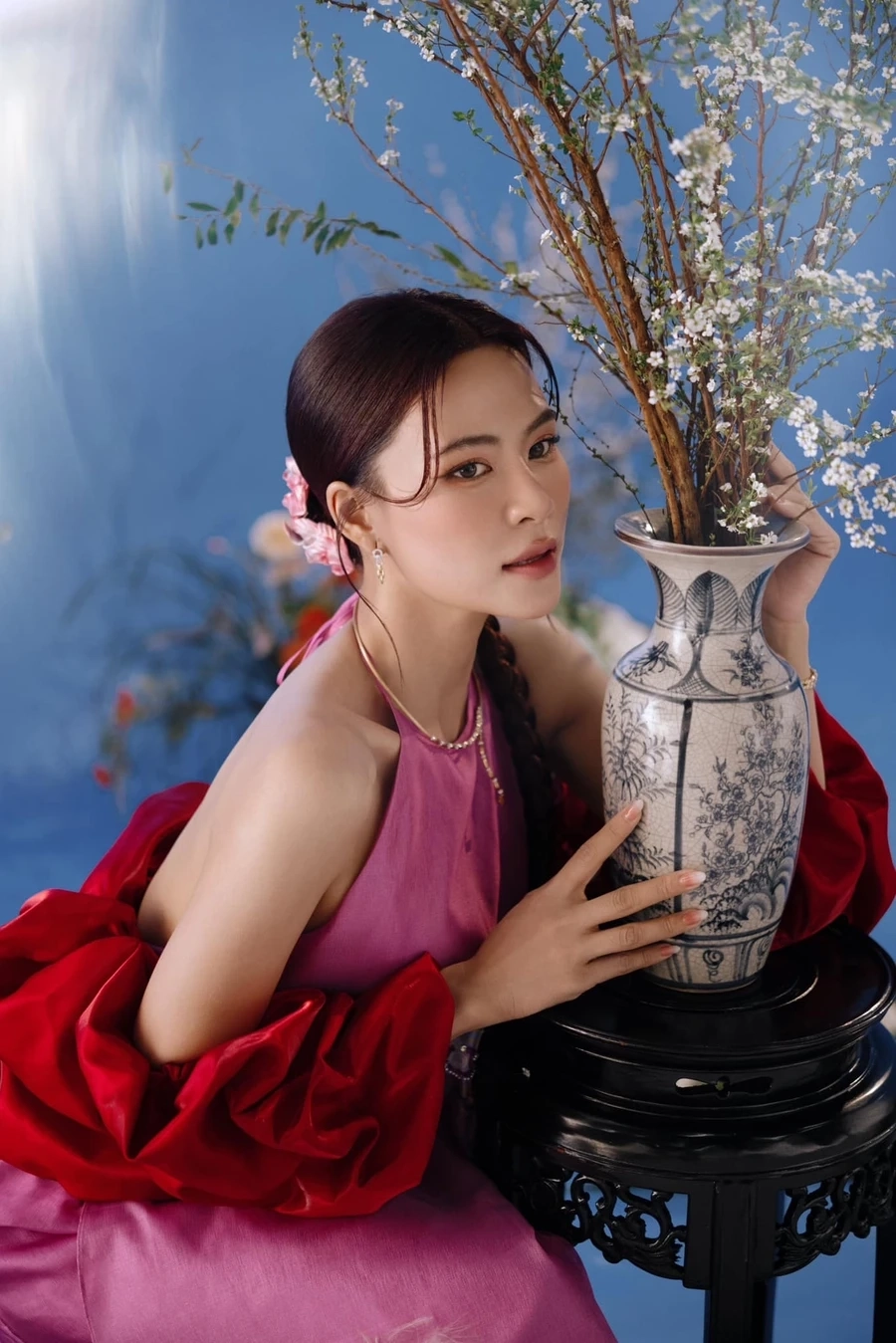 Ảnh minh họa sâu lắng cho MV Ai rồi cũng sẽ khác Hà Nhi