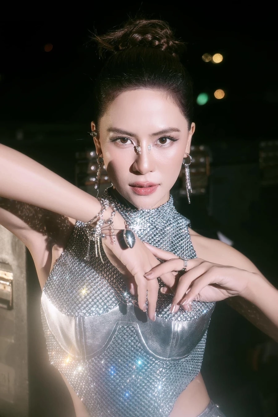 Ảnh hậu trường đáng yêu từ 2 ngày 1 đêm Hà Nhi tham gia