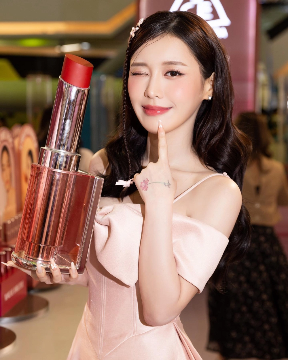 Ảnh biểu diễn cuốn hút trong Han Sara Haru Haru