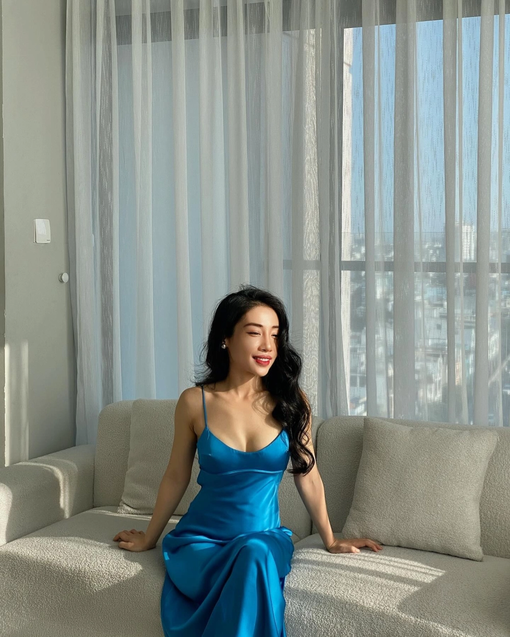 Bức ảnh hoài niệm về thu cuối Mr T x Yanbi x Hằng BingBoong