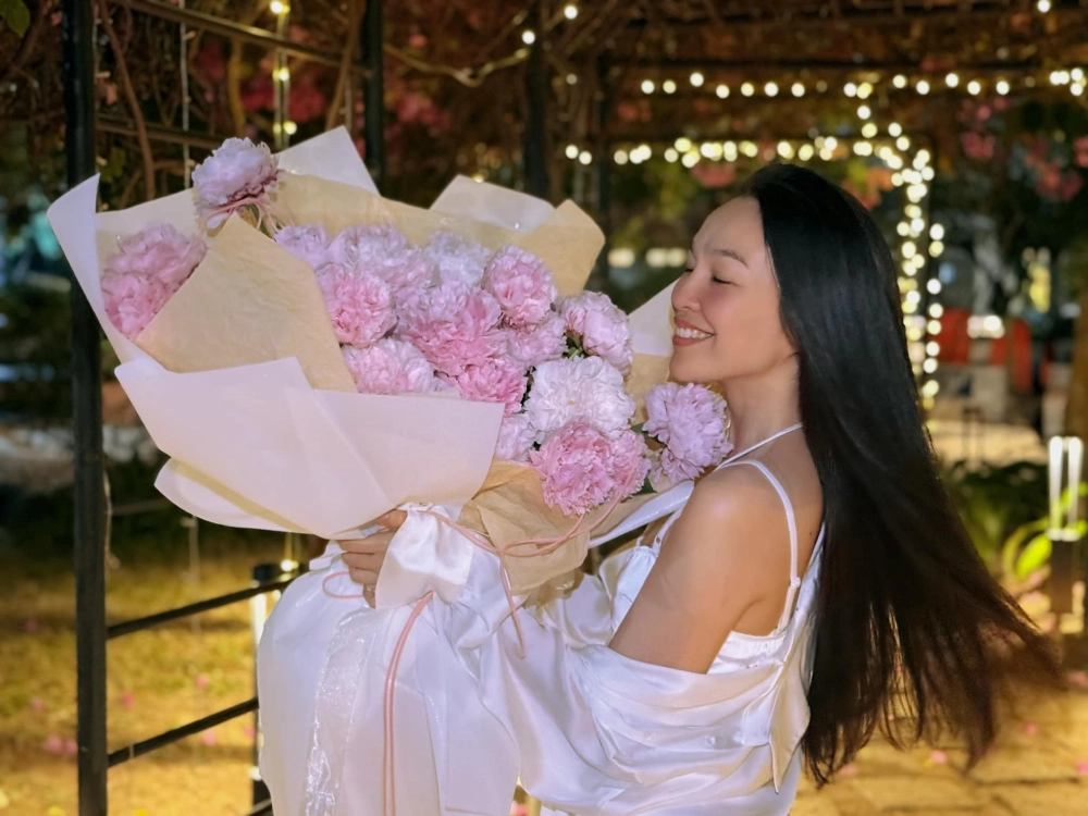 Visual nghệ thuật đầy sắc sảo từ họa khúc mỹ nhân Hiền Thục