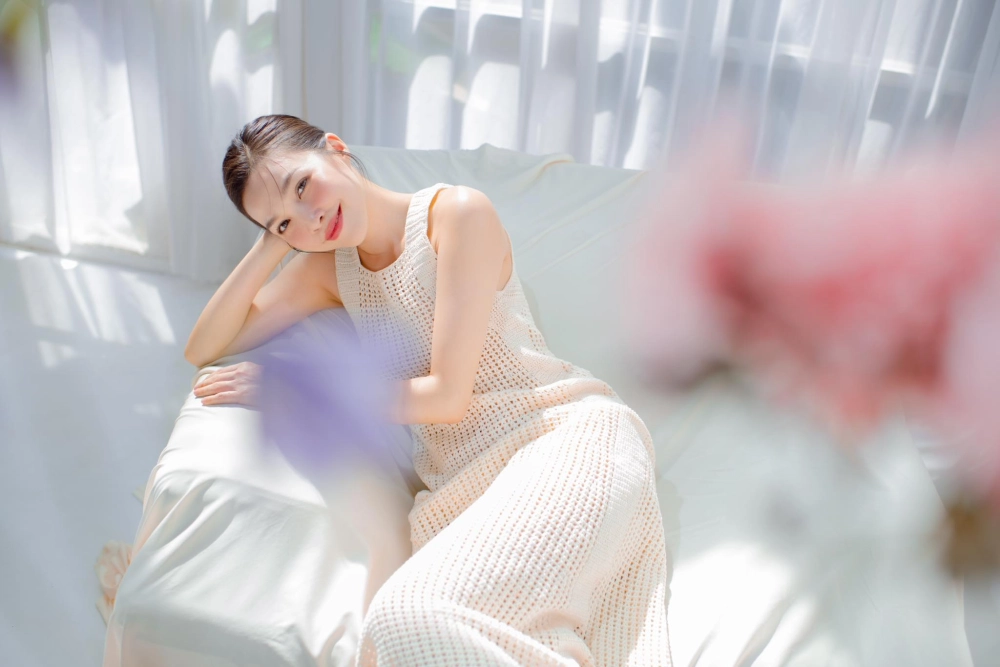 Vẻ đẹp đầy cảm xúc gắn liền với cả bài hát của Hiền Thục