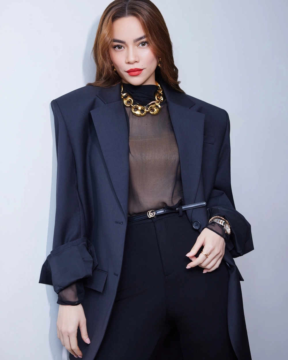 Hình ảnh ấm áp ngày xuân trong lời bài hát Hồ Ngọc Hà chúc Tết mọi nhà