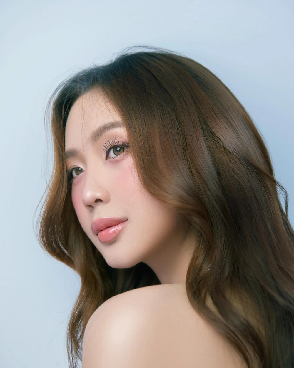 Bạn đang tìm hoa hậu Bảo Ngọc tiểu sử? Cô sinh năm 2001