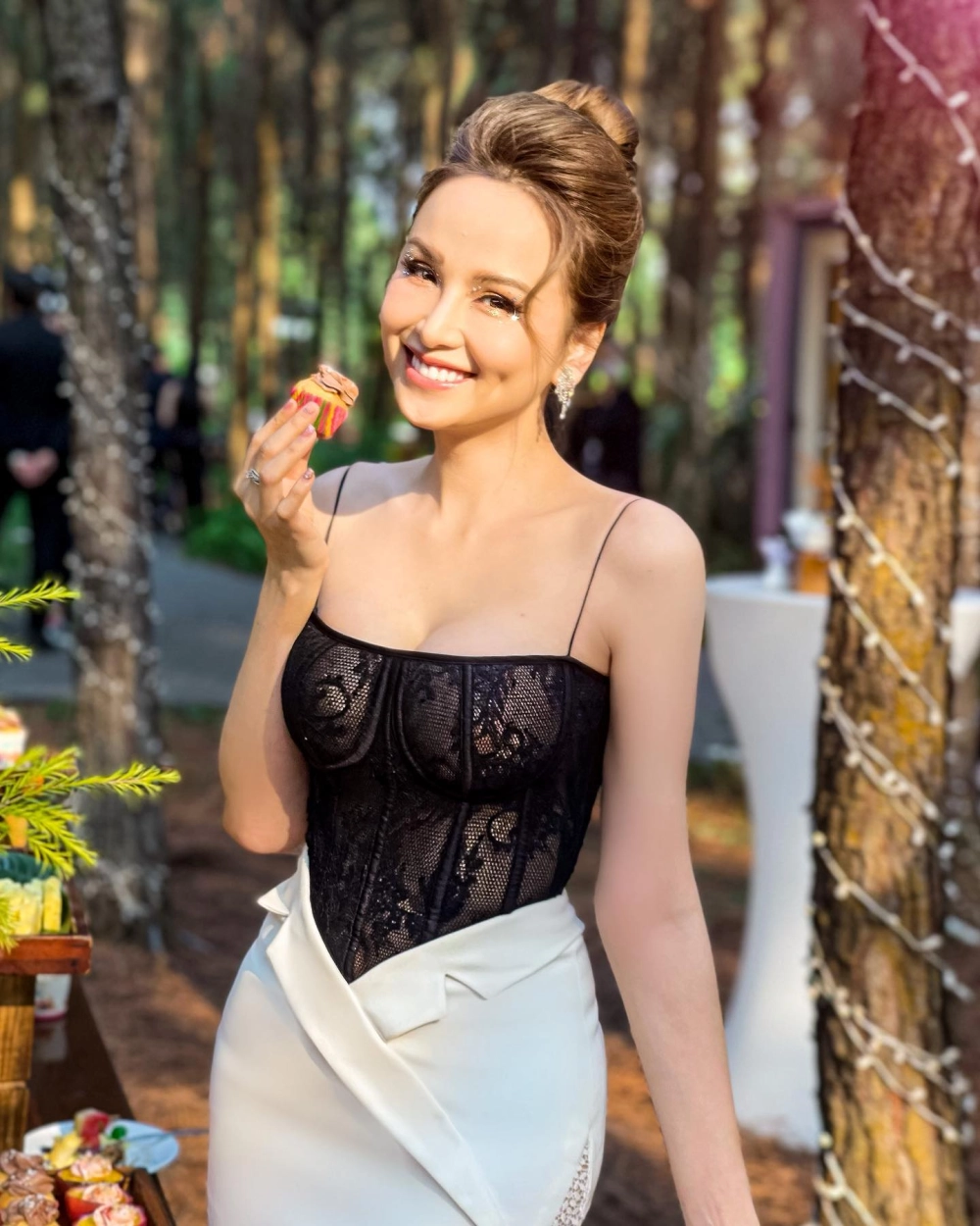 Hình ảnh đời thường bật mí hoa hậu Diễm Hương giờ ra sao