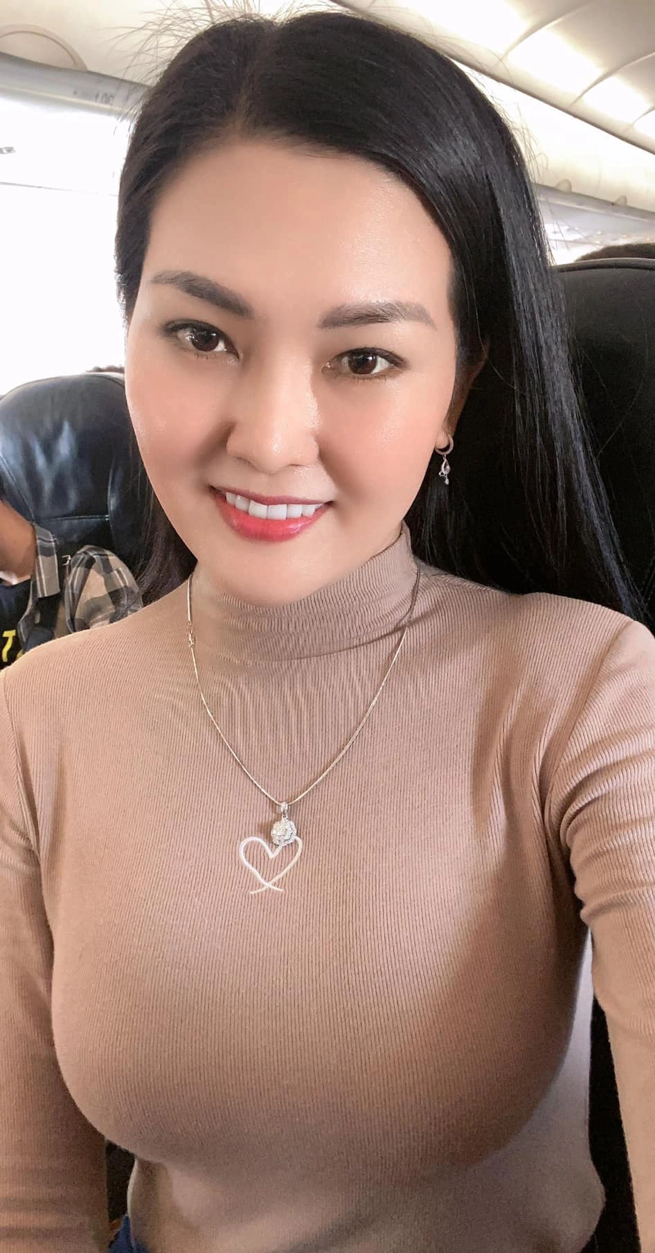 Fan thường gọi ngắn gọn là hoa hậu Kim, đại diện cho Kim Thoa