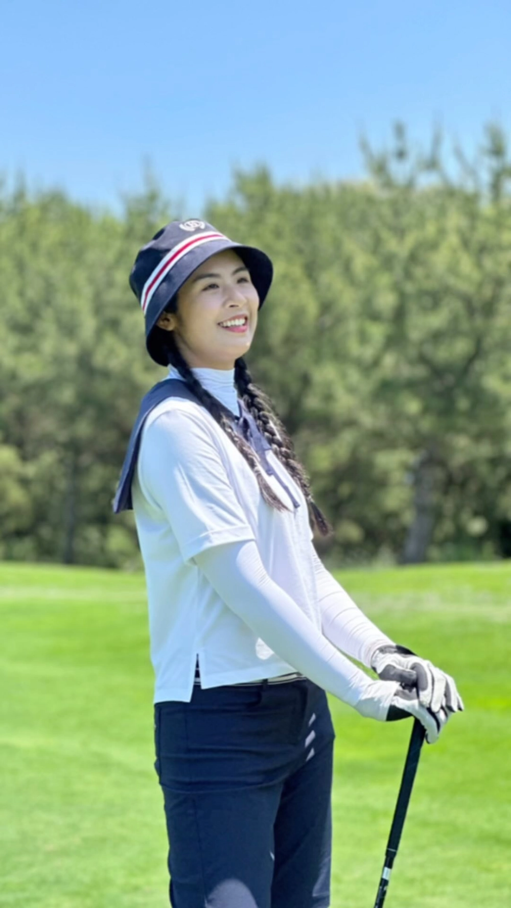 So sánh phong cách giữa hoa hậu Ngô Ngọc Gia Hân và Ngọc Hân