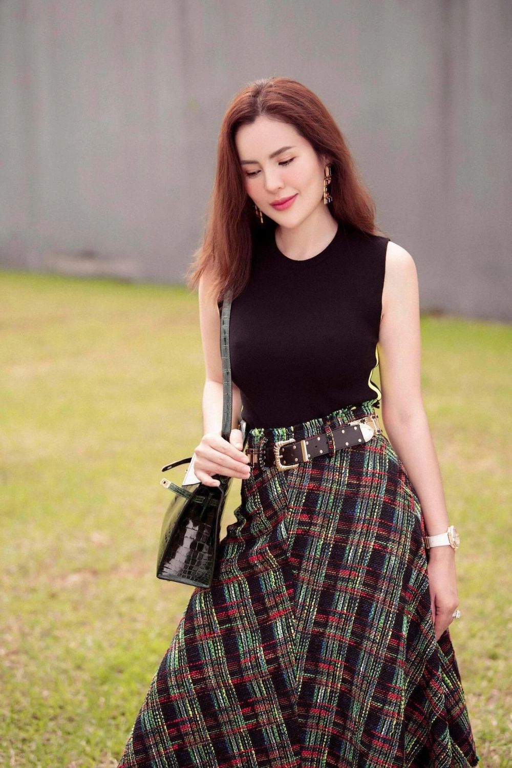 Vụ việc hoa hậu Phương Lê quốc ca đang gây bức xúc dư luận