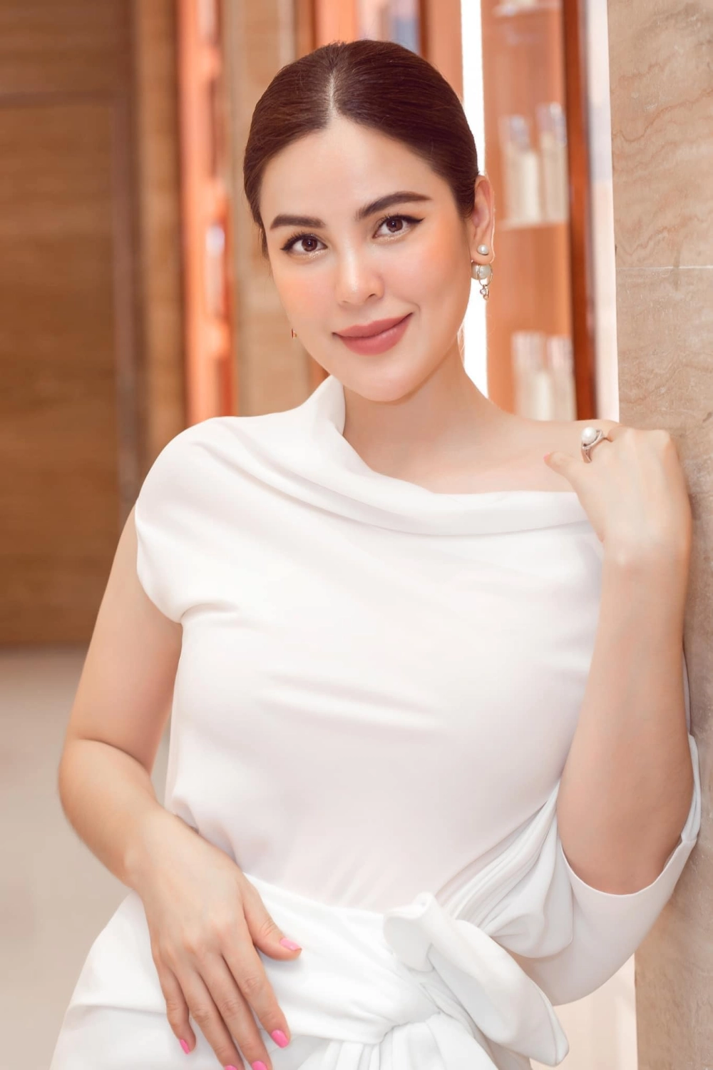 Bạn có biết hoa hậu Phương Lê bao nhiêu tuổi hiện tại?