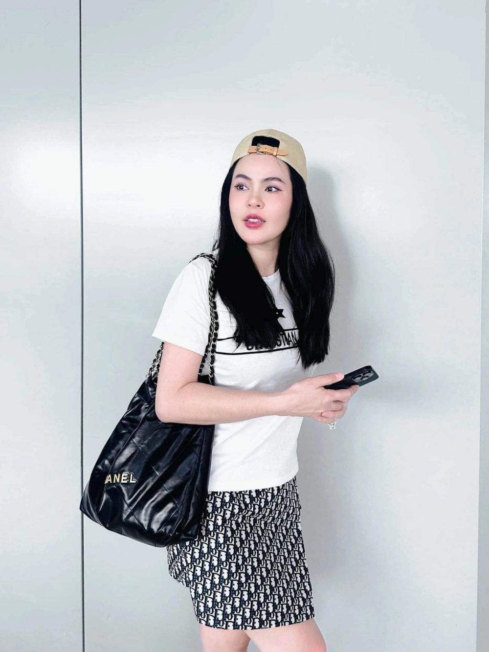 Thông tin về việc hoa hậu Phương Lê bị tước danh hiệu đang lan truyền