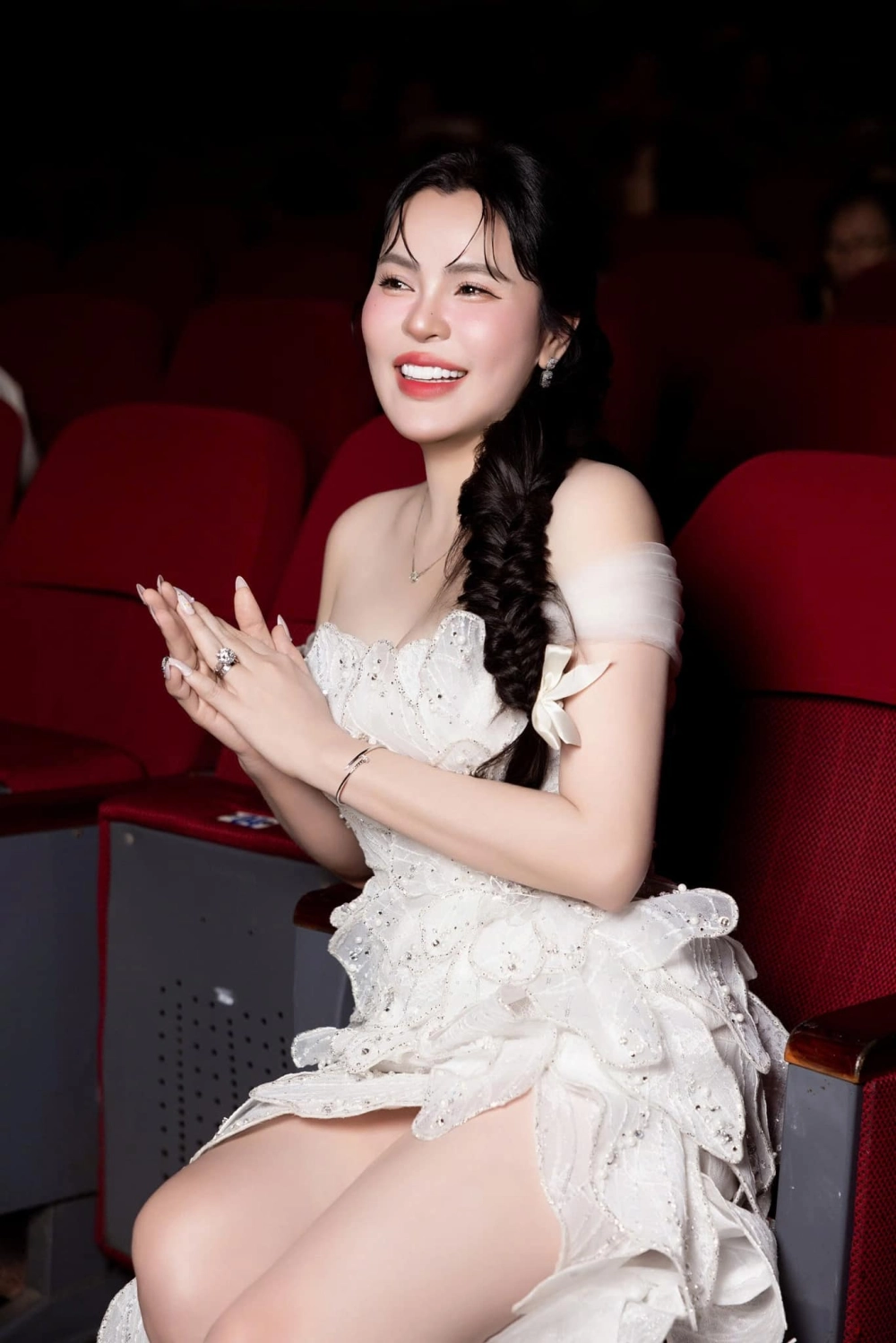 Tìm kiếm “hoa hậu Phương Lê là ai” bùng nổ trên TikTok