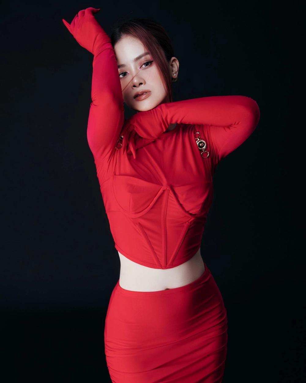 Visual sâu lắng đầy cảm xúc của Dương Hoàng Yến