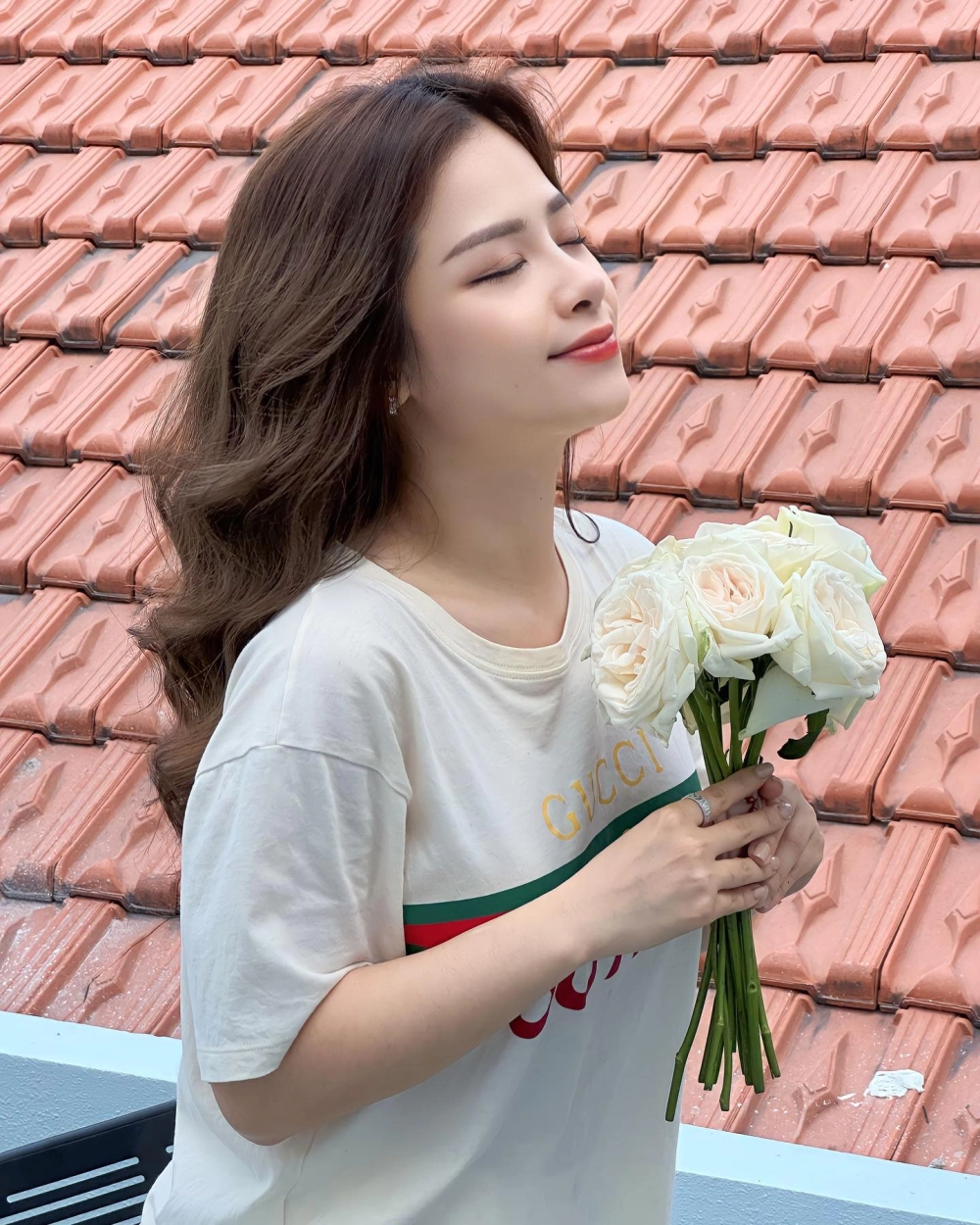 Khung cảnh du lịch nhẹ nhàng cùng một vòng Việt Nam Dương Hoàng Yến