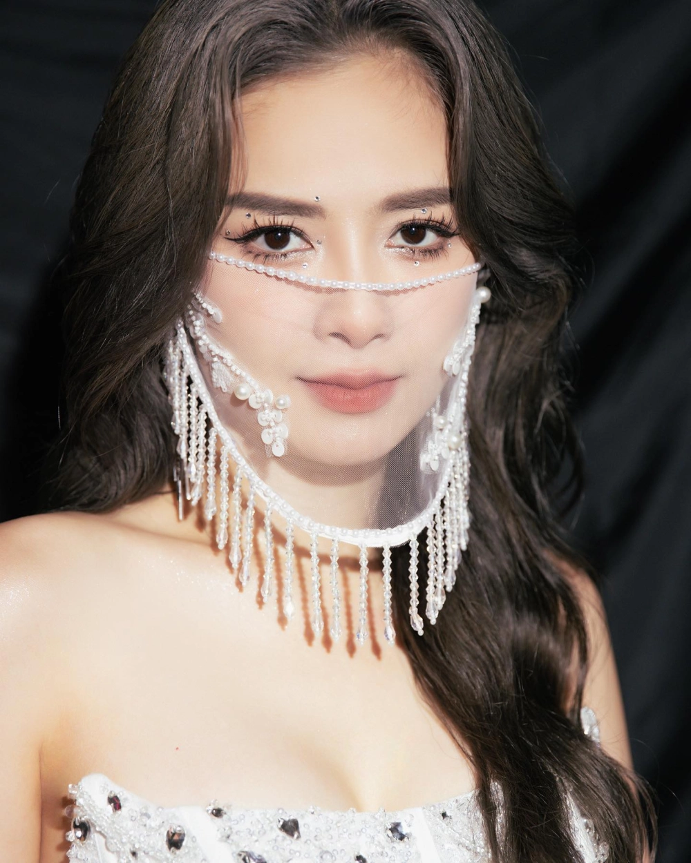 Hình ảnh mạnh mẽ chứa đựng thông điệp trong khát vọng Dương Hoàng Yến