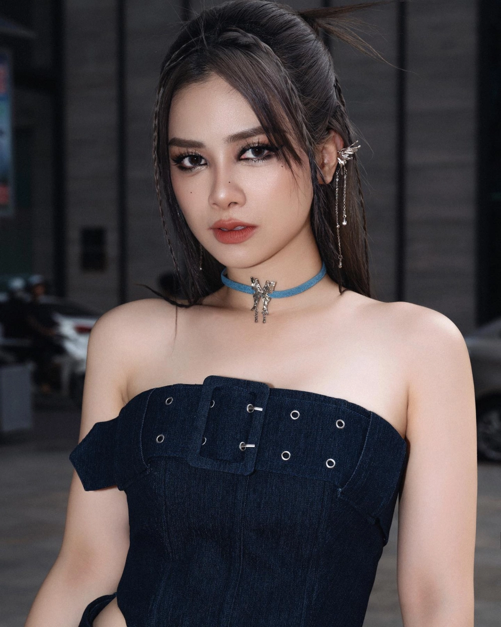 Khoảnh khắc trầm tư hòa vào giai điệu của bài tự nguyện Dương Hoàng Yến