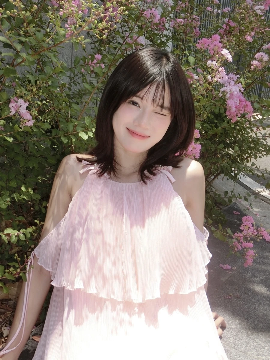 Tấm poster dịu dàng của MV Hoàng Yến Chibi yêu thầm