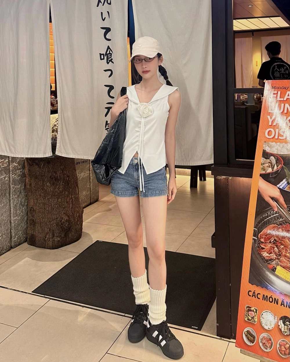 Hình ảnh sâu lắng trong bản Juky San thiên hạ hữu tình nhân