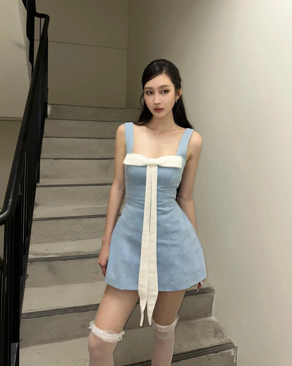 Tạo hình sâu lắng trong bản Juky San nghĩ đến anh