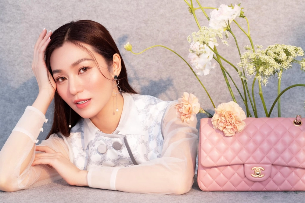 Ảnh biểu diễn rực rỡ khi Khánh My khiêu vũ