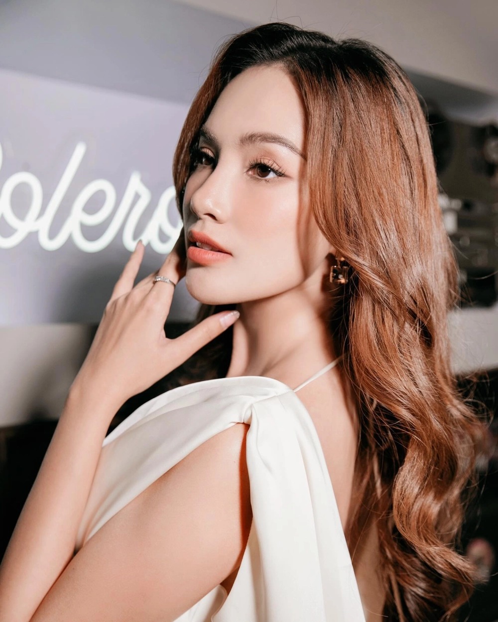 Ít ai biết Lê Hoàng Phương là kiến trúc sư trước khi thành hoa hậu