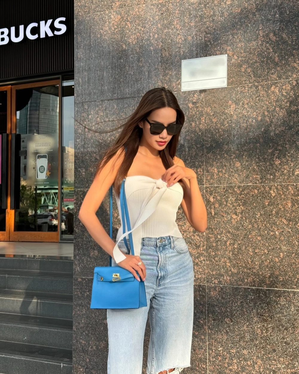 Bộ sưu tập hình ảnh hoa hậu Lê Hoàng Phương đẹp dịu dàng và đầy thần thái