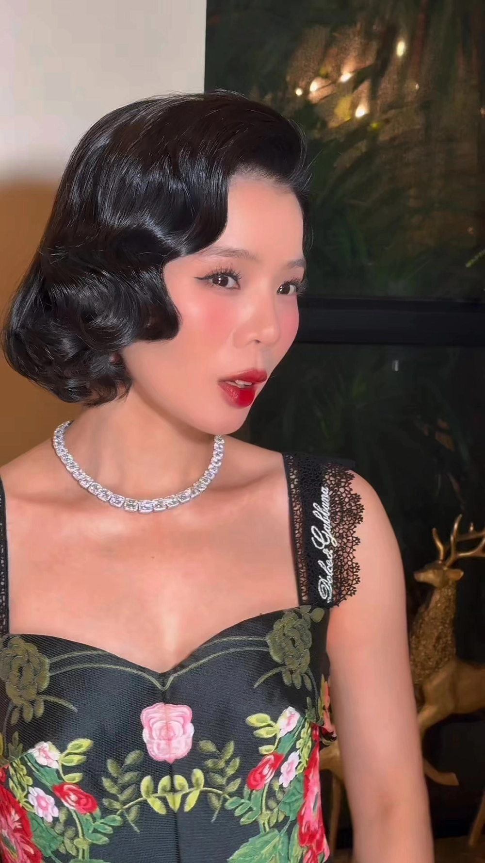 Nét đẹp không tuổi khiến ai cũng hỏi Lệ Quyên sinh năm bao nhiêu