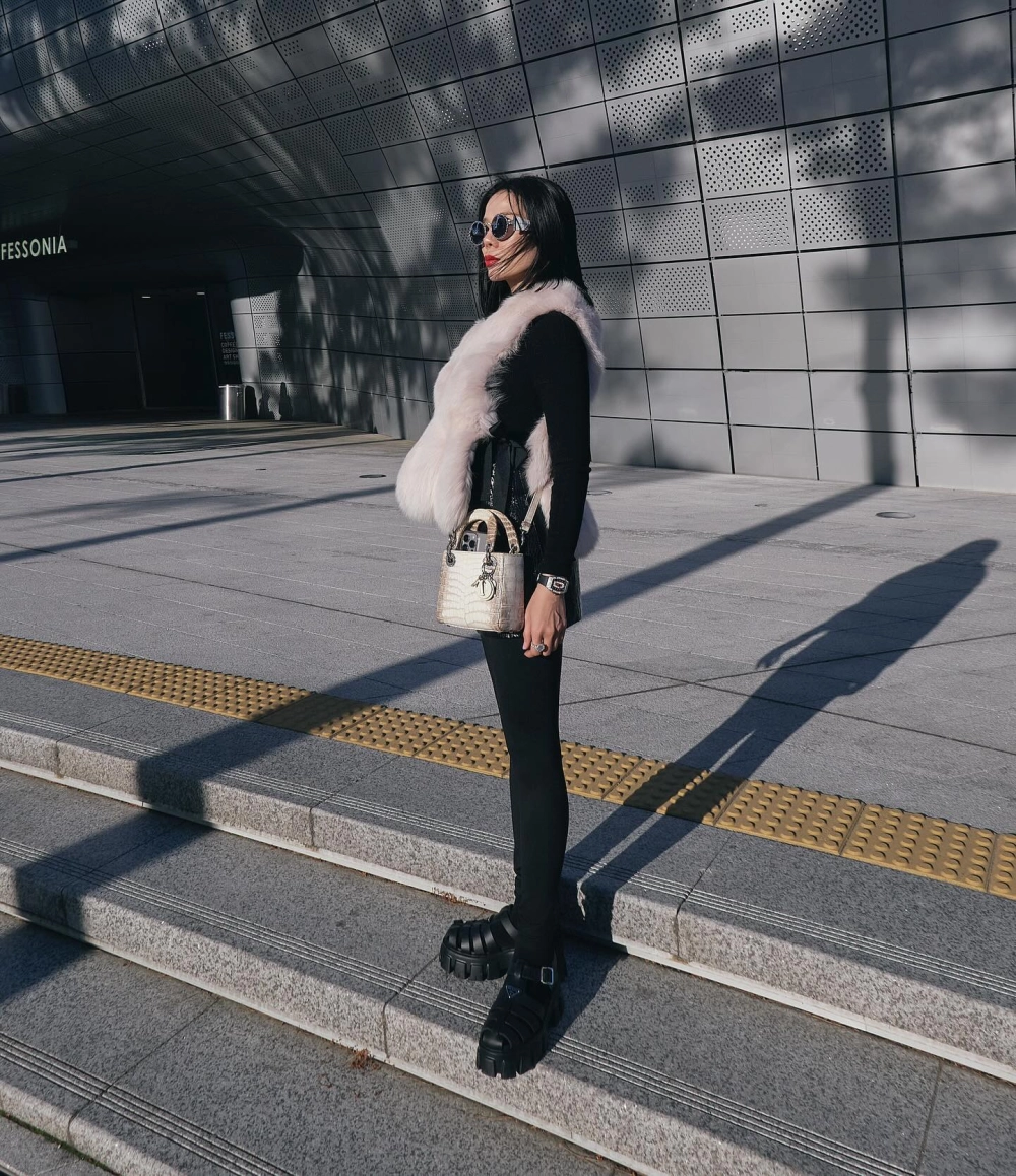 Tạo hình day dứt của lời bài hát Lệ Quyên xin còn gọi tên nhau