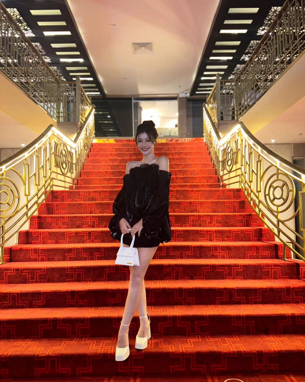 Visual cũ gây xôn xao từ Lona Kiều Loan trước khi phẫu thuật