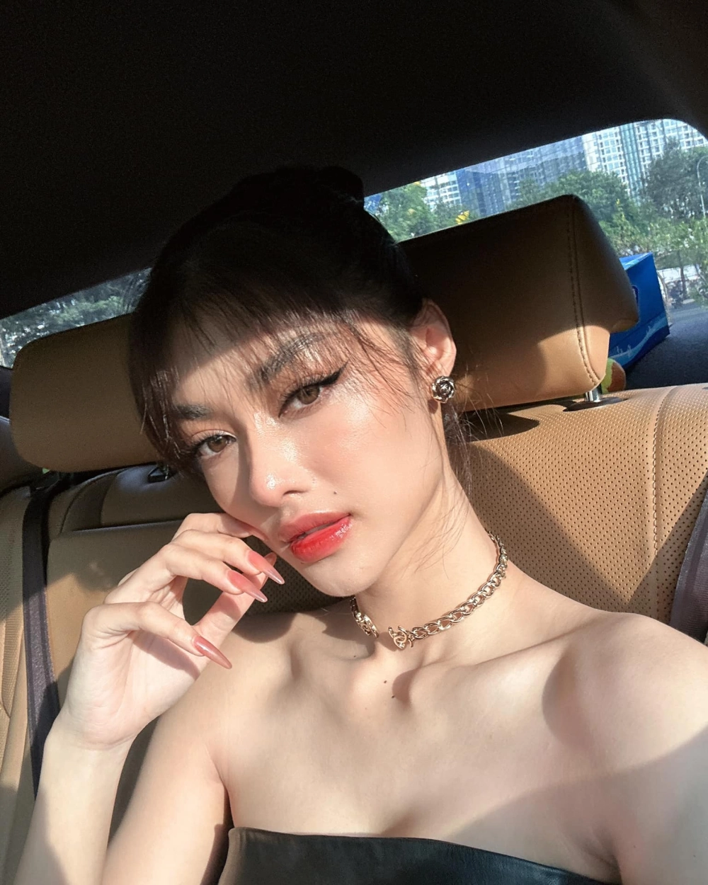 Ảnh thể hiện hành trình nổi bật từ tiểu sử Lona Kiều Loan