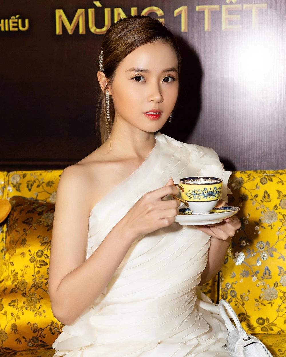 Ảnh đại diện chính thức từ kênh Midu Official