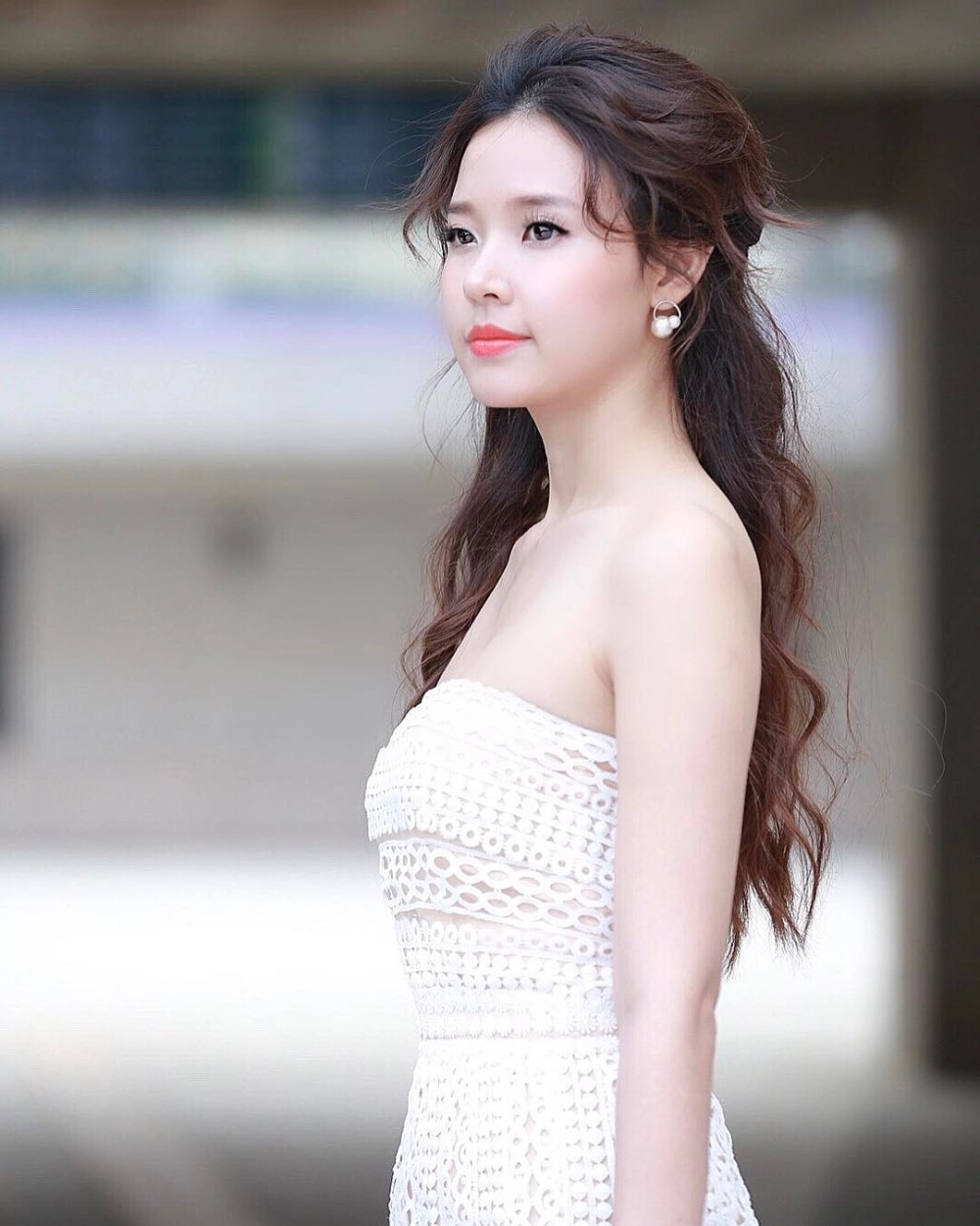 Visual trẻ đẹp bất chấp thời gian khiến ai cũng hỏi Midu sinh năm bao nhiêu
