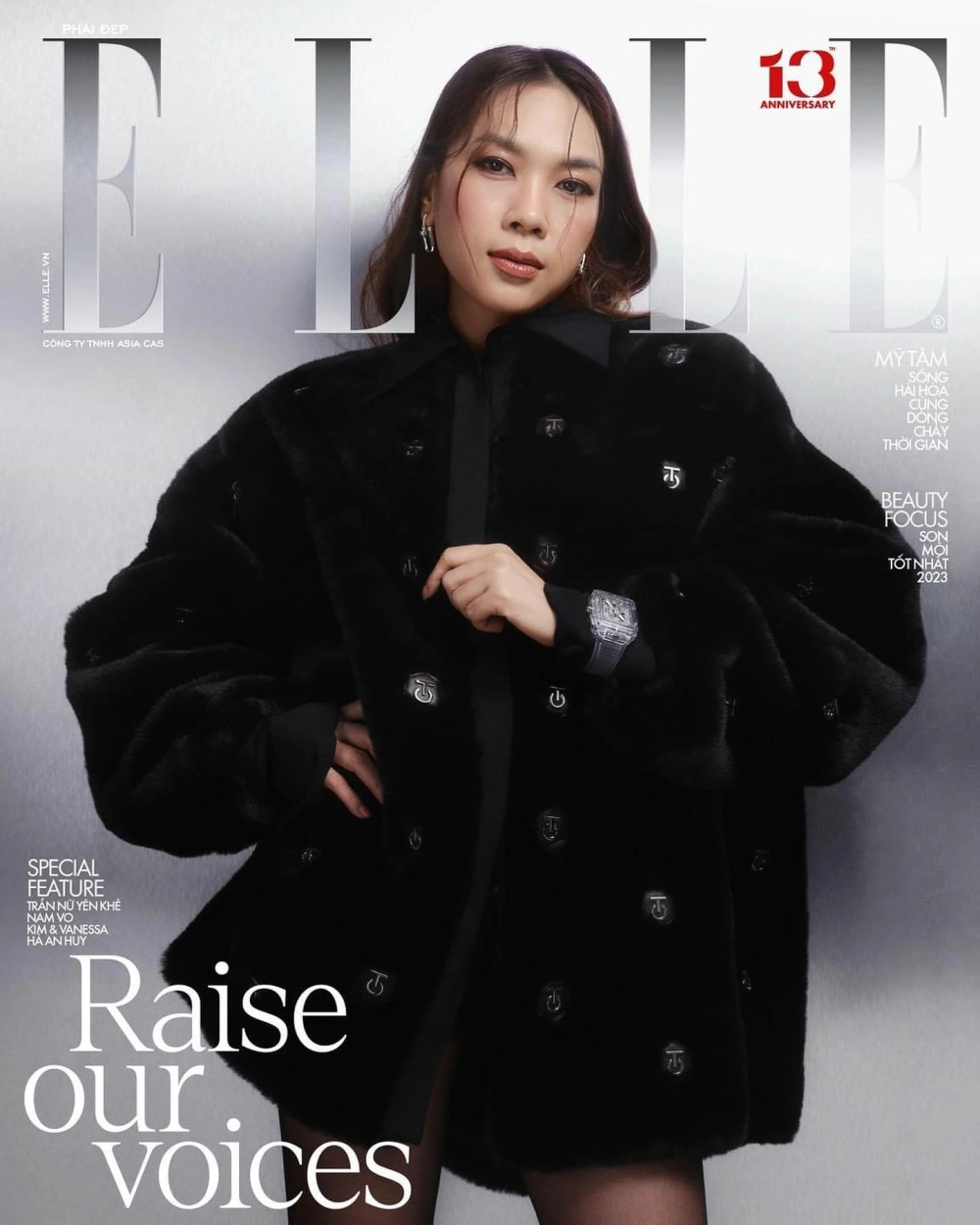 Visual cân đối khiến nhiều người hỏi Mỹ Tâm cao bao nhiêu