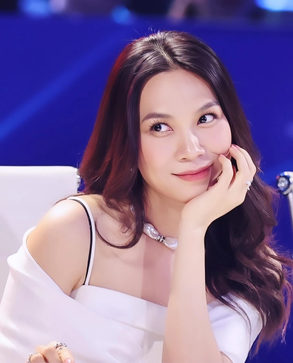 Thần thái không đổi dù Mỹ Tâm sinh năm mấy