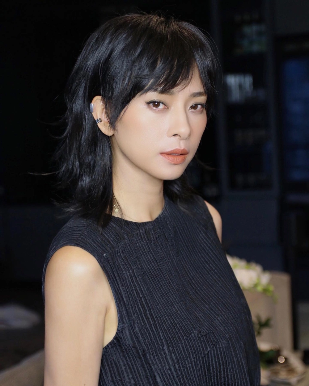 Khung ảnh trang trọng ghi lại lý lịch Ngô Thanh Vân