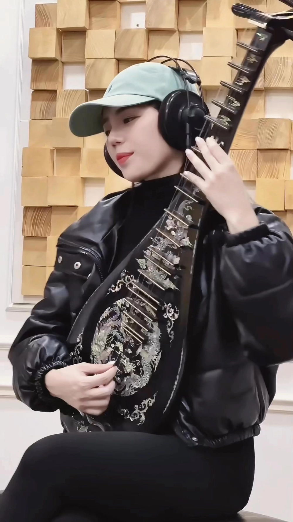 Tạo hình chuyên nghiệp như Nguyễn Hương Ly người mẫu