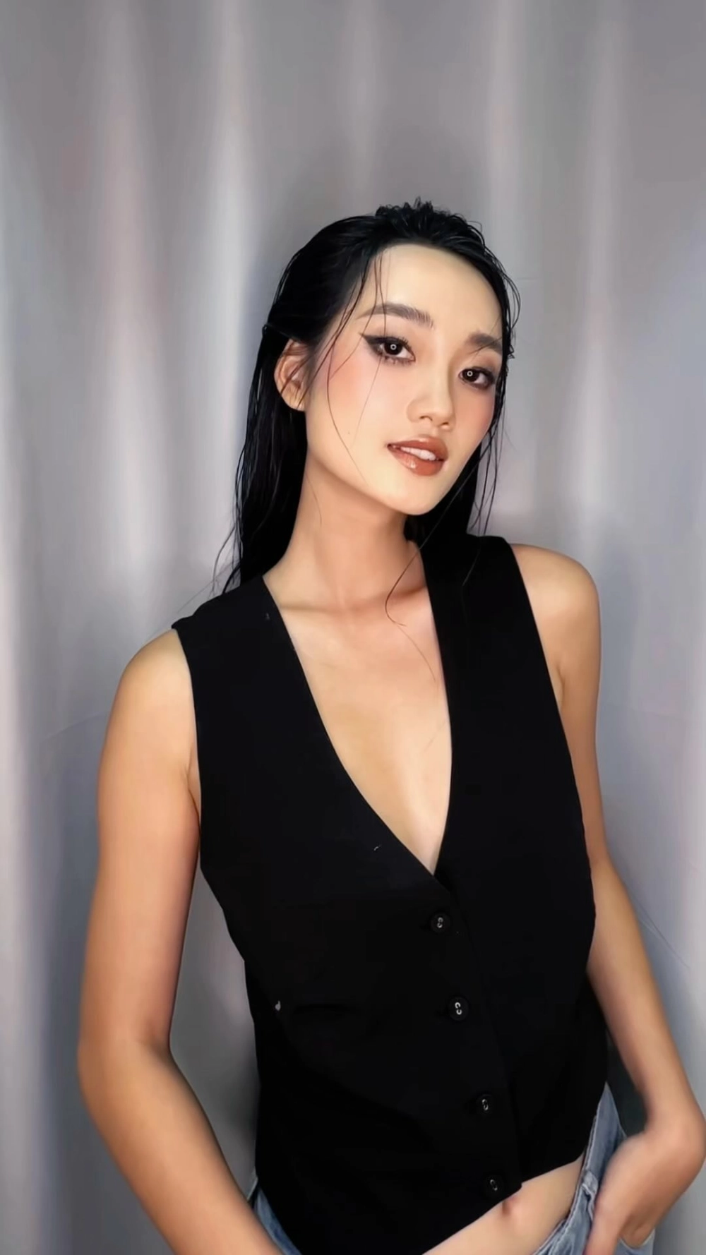 Khoảnh khắc bản lĩnh trên sàn catwalk Nguyễn Quỳnh Anh The Face