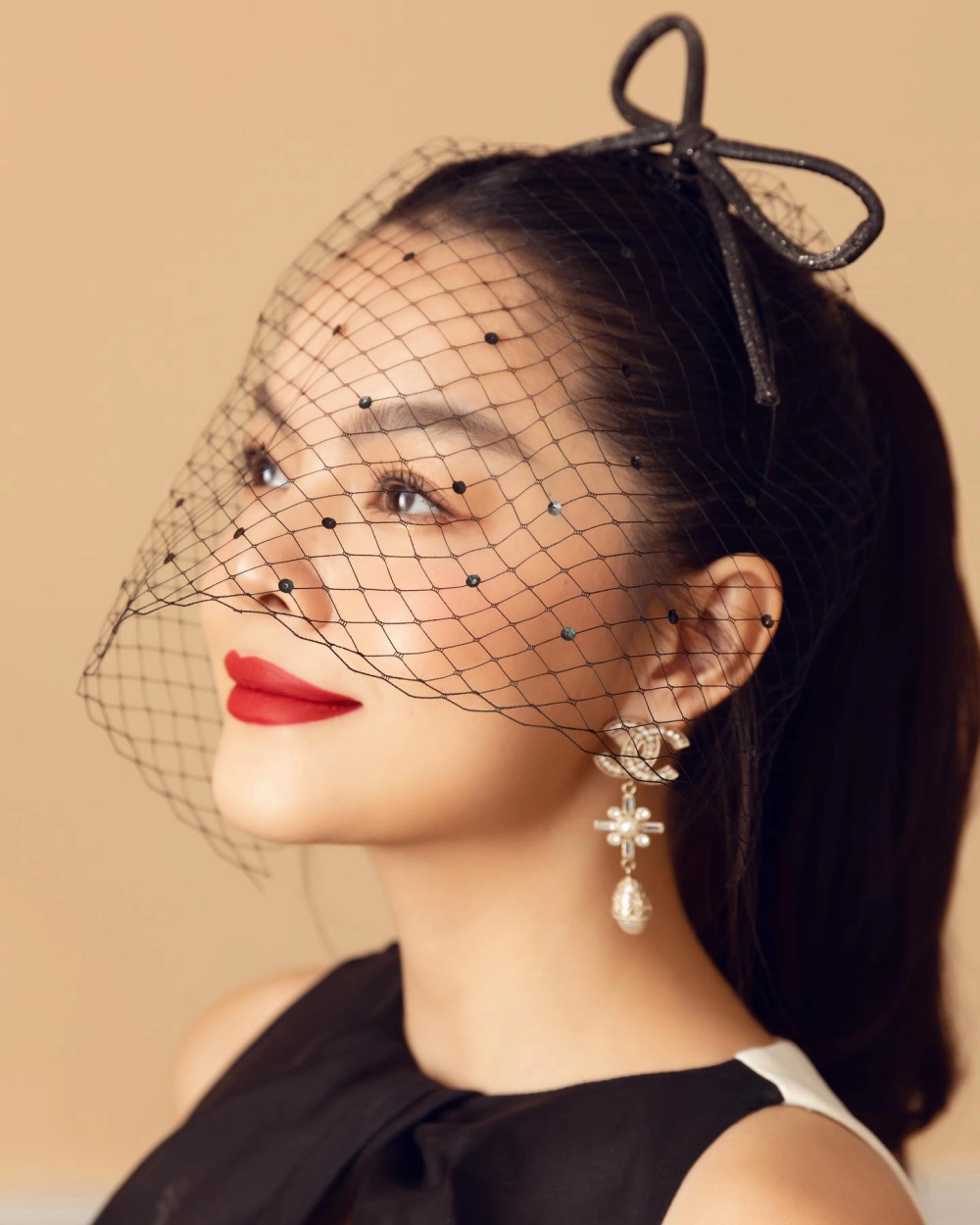 Visual nhẹ nhàng và đầy hy vọng trong Phạm Quỳnh Anh hạnh phúc mới